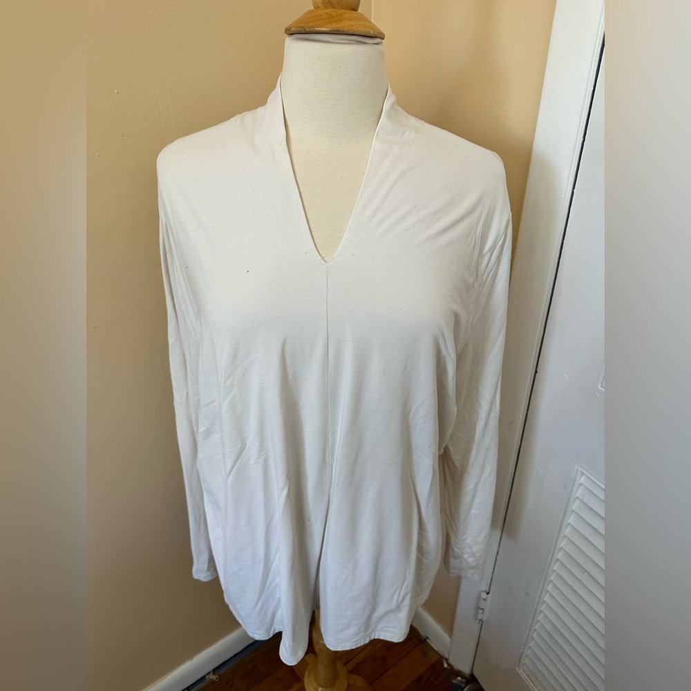 Talbots woman’s top. V neck. Size 2X